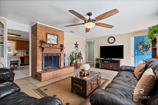 302 W Jefferson Street, Summerdale, AL 36580