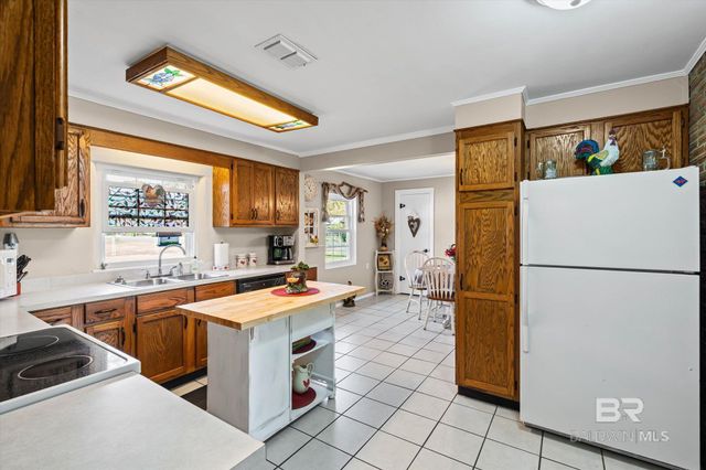 302 W Jefferson Street, Summerdale, AL 36580