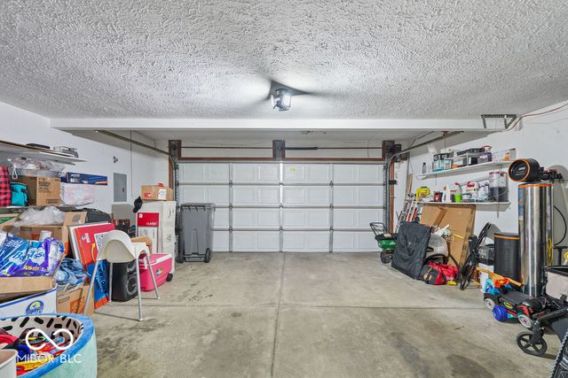 4059 Eagle Cove West Drive, Indianapolis, IN 46254