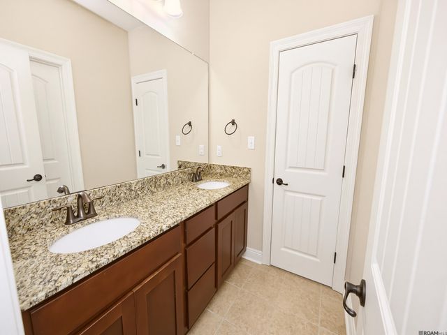 18189 River Landing Dr, Prairieville, LA 70769