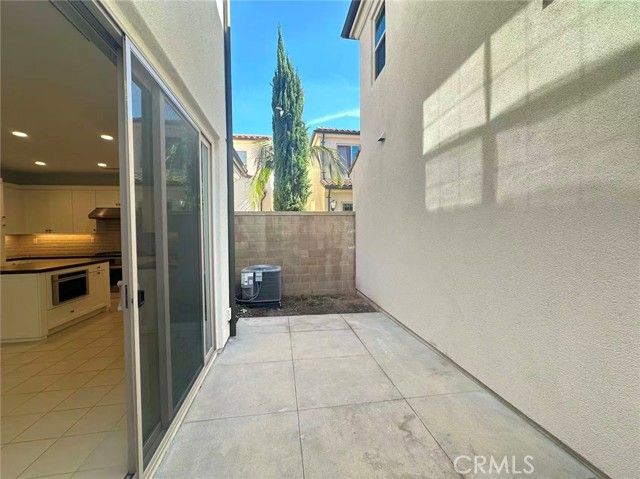 182 Augustine, Irvine, CA 92618