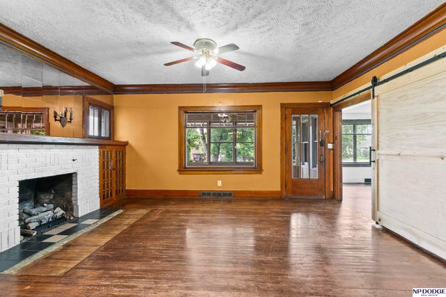 2449 Fontenelle Boulevard, Omaha, NE 68104