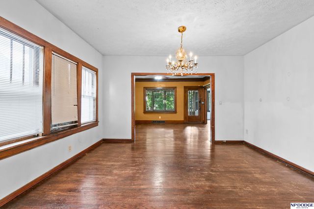 2449 Fontenelle Boulevard, Omaha, NE 68104