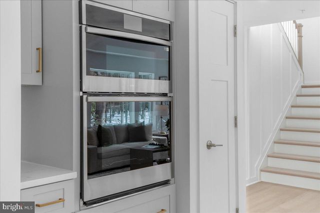 1379 MCDONALD RD, Shady Side, MD 20764