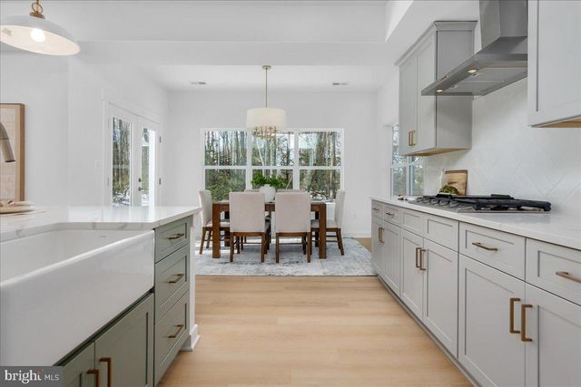 1379 MCDONALD RD, Shady Side, MD 20764