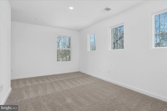 1379 MCDONALD RD, Shady Side, MD 20764