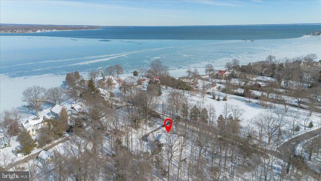 1379 MCDONALD RD, Shady Side, MD 20764