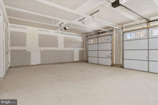 1379 MCDONALD RD, Shady Side, MD 20764