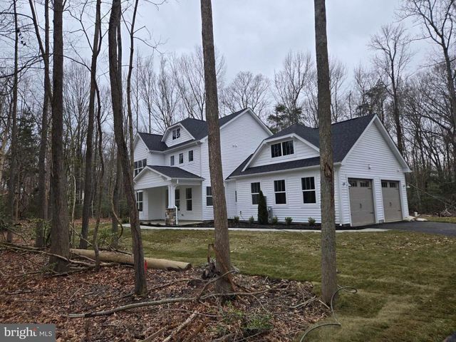 1379 MCDONALD RD, Shady Side, MD 20764