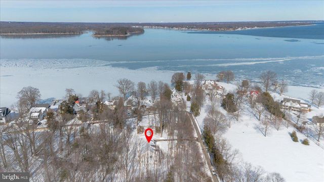 1379 MCDONALD RD, Shady Side, MD 20764