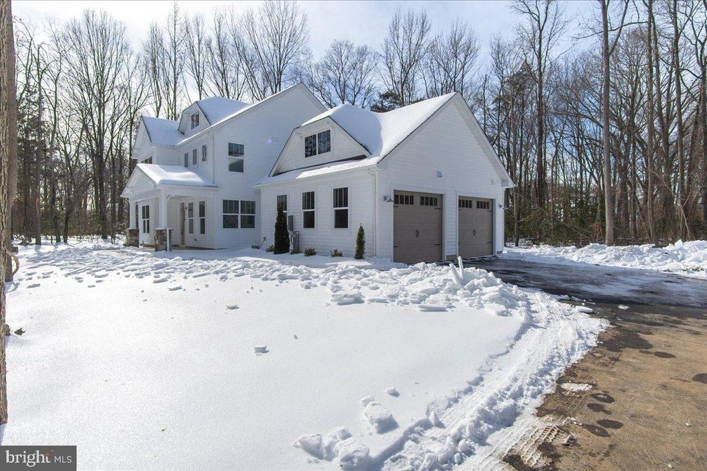 1379 MCDONALD RD, Shady Side, MD 20764