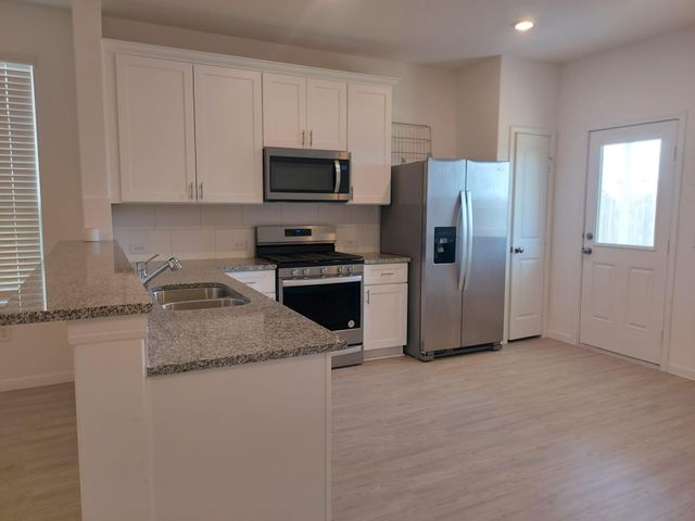 219 Bismuth Drive, Crosby, TX 77532
