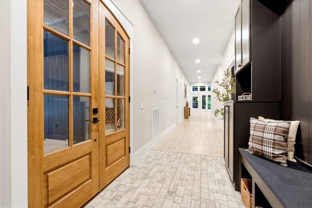 1080 Fannie Nicholson Rd, Chapmansboro, TN 37035