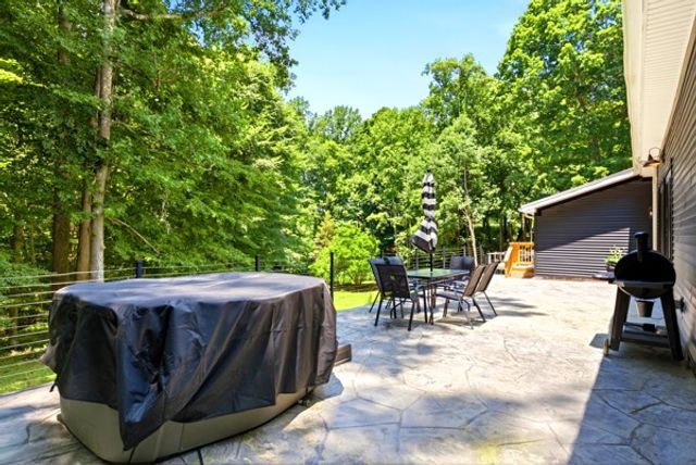 1080 Fannie Nicholson Rd, Chapmansboro, TN 37035