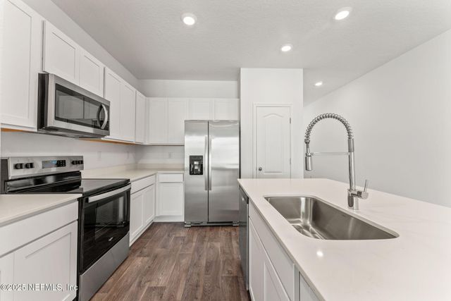 5966 ORTEGA LAKE Drive, Jacksonville, FL 32244