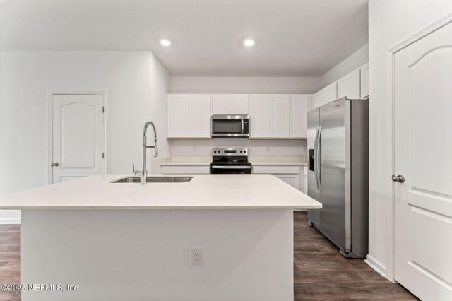 5966 ORTEGA LAKE Drive, Jacksonville, FL 32244