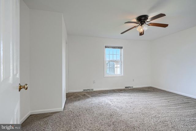 681 GRANT DR, Gettysburg, PA 17325