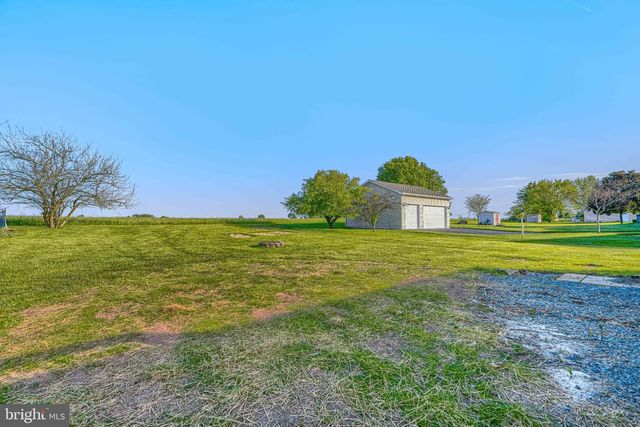 681 GRANT DR, Gettysburg, PA 17325