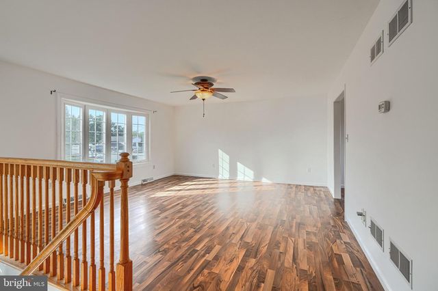 681 GRANT DR, Gettysburg, PA 17325