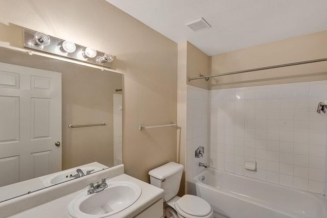 9414 LAKE CHASE ISLAND WAY 9414, Tampa, FL 33626
