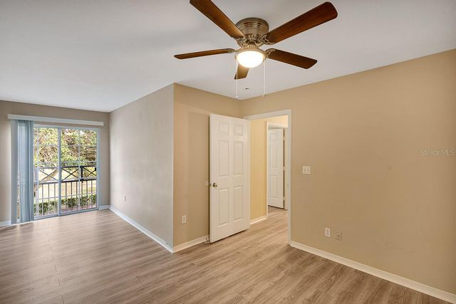 9414 LAKE CHASE ISLAND WAY 9414, Tampa, FL 33626