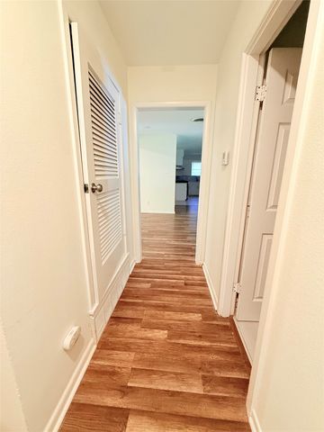 5469 Wayside Avenue, Fort Worth, TX 76134