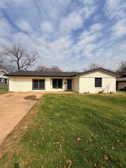 5469 Wayside Avenue, Fort Worth, TX 76134