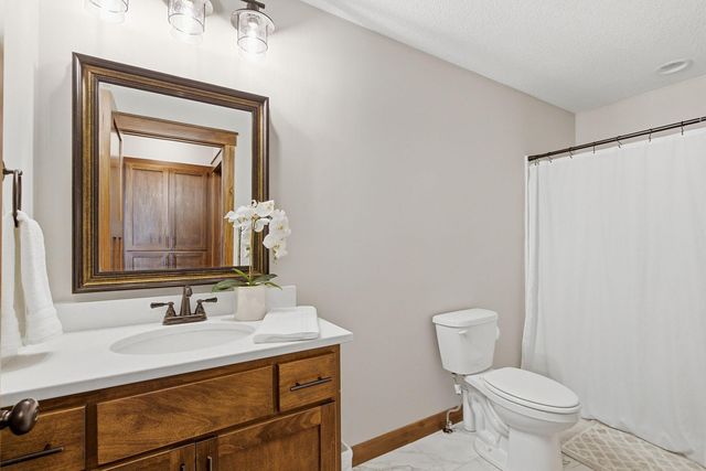 2802 213th Street W, Farmington, MN 55024