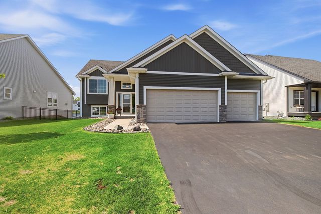 2802 213th Street W, Farmington, MN 55024