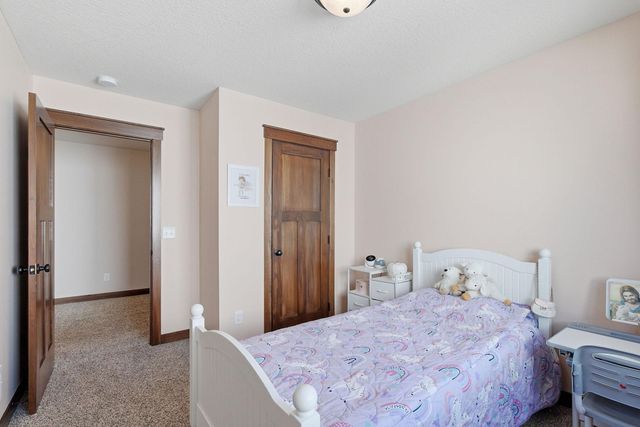 2802 213th Street W, Farmington, MN 55024