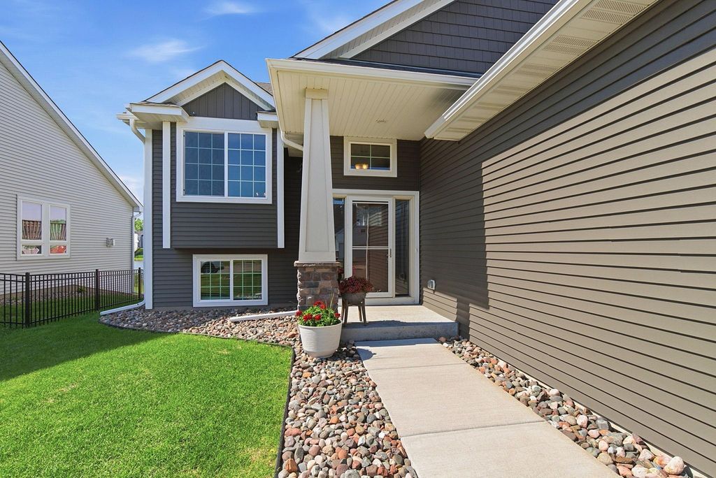 2802 213th Street W, Farmington, MN 55024 — photo 2