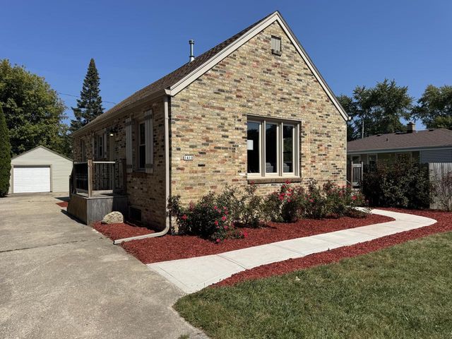 1410 Kremer AVENUE, Racine, WI 53402