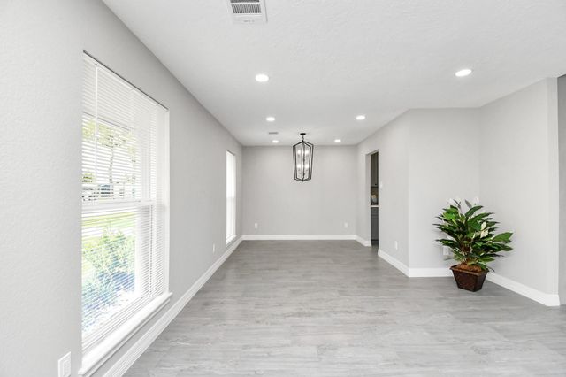 9726 Springmont Drive, Houston, TX 77080