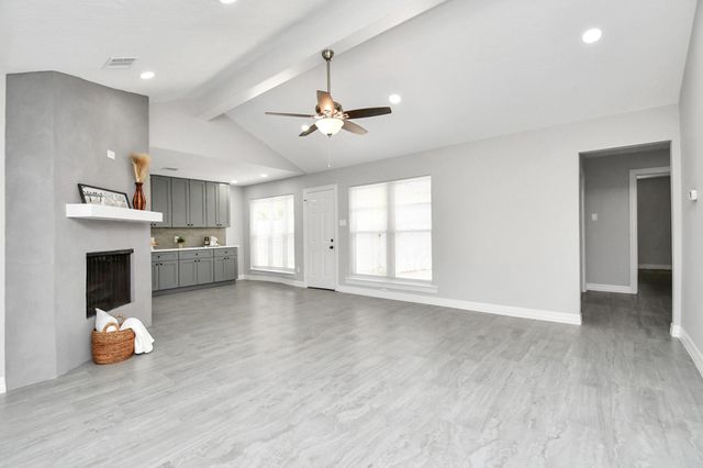 9726 Springmont Drive, Houston, TX 77080