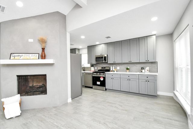 9726 Springmont Drive, Houston, TX 77080