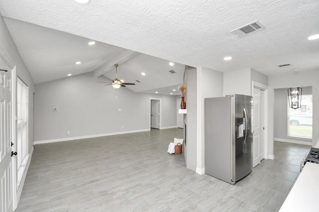 9726 Springmont Drive, Houston, TX 77080