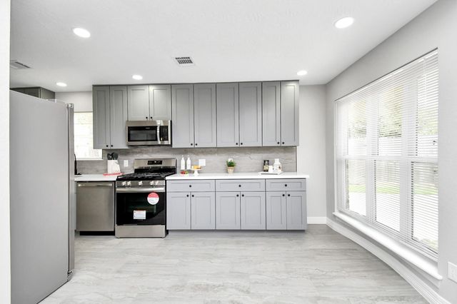 9726 Springmont Drive, Houston, TX 77080