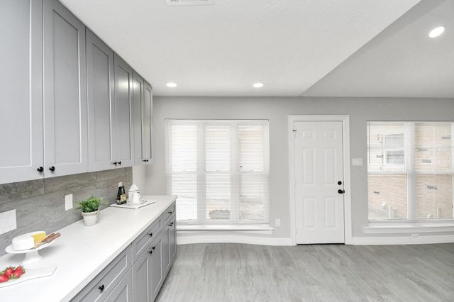 9726 Springmont Drive, Houston, TX 77080