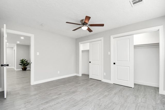 9726 Springmont Drive, Houston, TX 77080