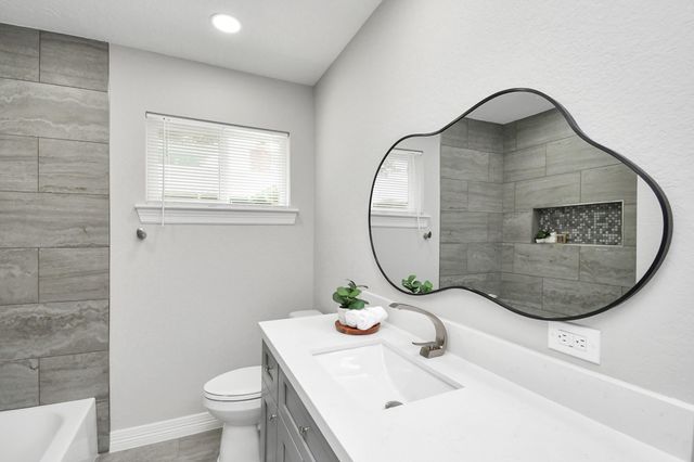 9726 Springmont Drive, Houston, TX 77080