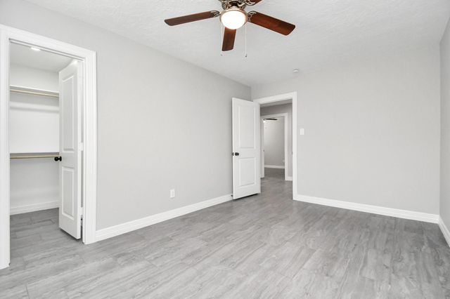 9726 Springmont Drive, Houston, TX 77080