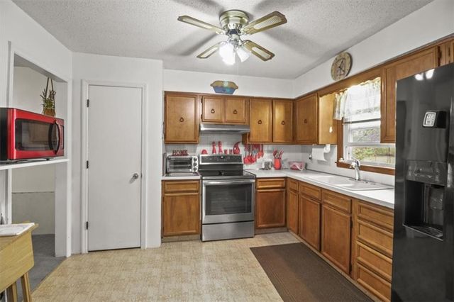 5212 N Galvin Road, Sibley, MO 64088