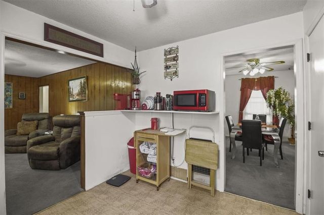 5212 N Galvin Road, Sibley, MO 64088