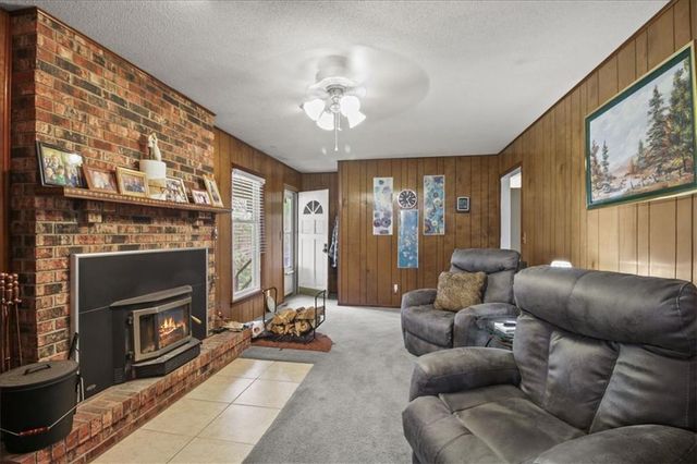 5212 N Galvin Road, Sibley, MO 64088