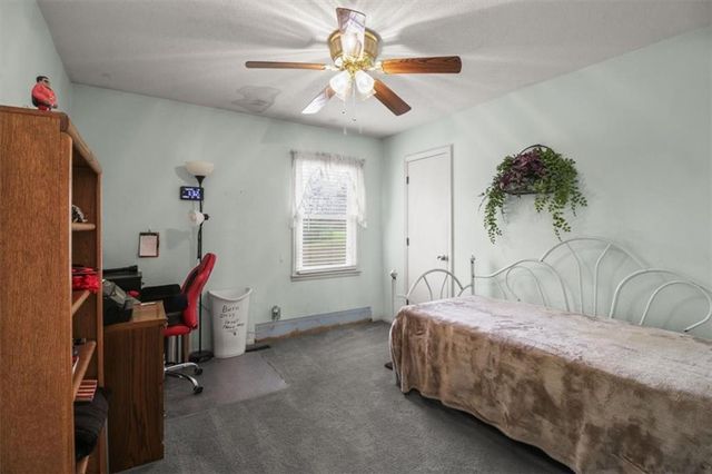 5212 N Galvin Road, Sibley, MO 64088