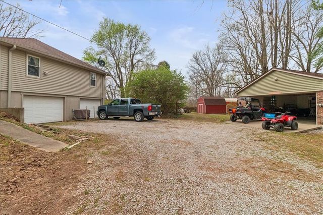 5212 N Galvin Road, Sibley, MO 64088