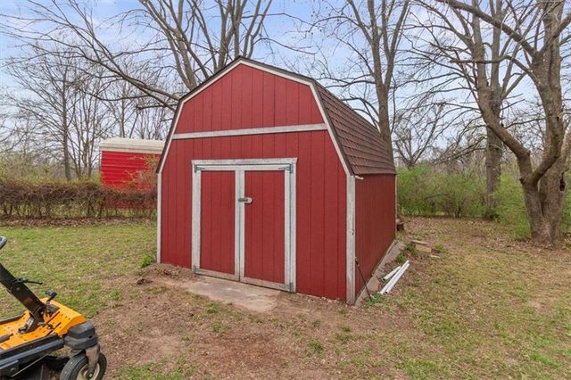 5212 N Galvin Road, Sibley, MO 64088