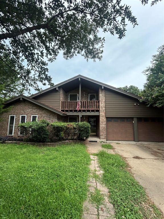 1303 Paisley Drive, Arlington, TX 76015