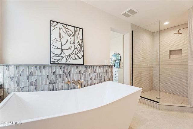 8408 E RANCHO VISTA Drive, Scottsdale, AZ 85251