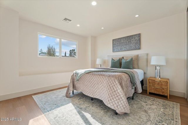 8408 E RANCHO VISTA Drive, Scottsdale, AZ 85251